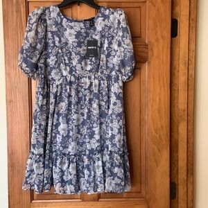Forever 21 blue floral dress NWT size m